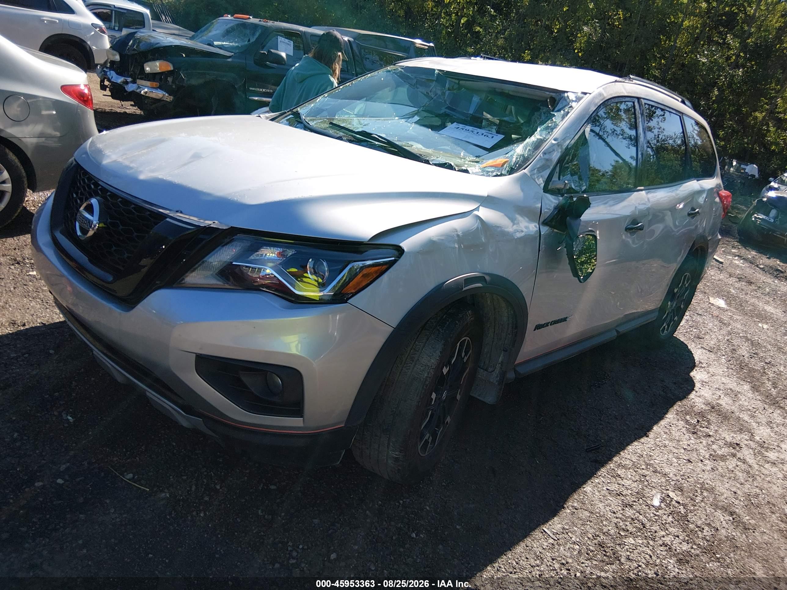 2019 NISSAN PATHFINDER SV — I2