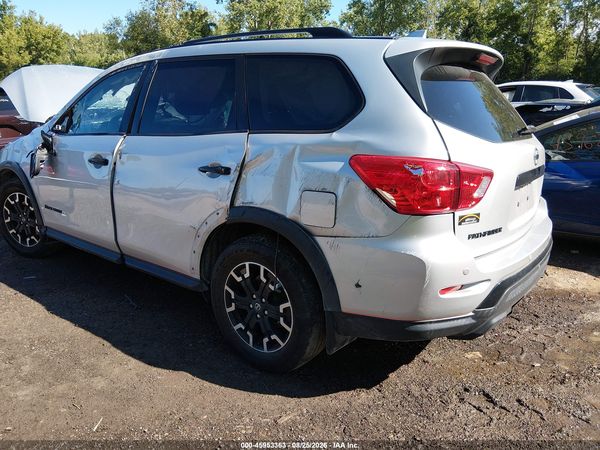 2019 NISSAN PATHFINDER SV — I3