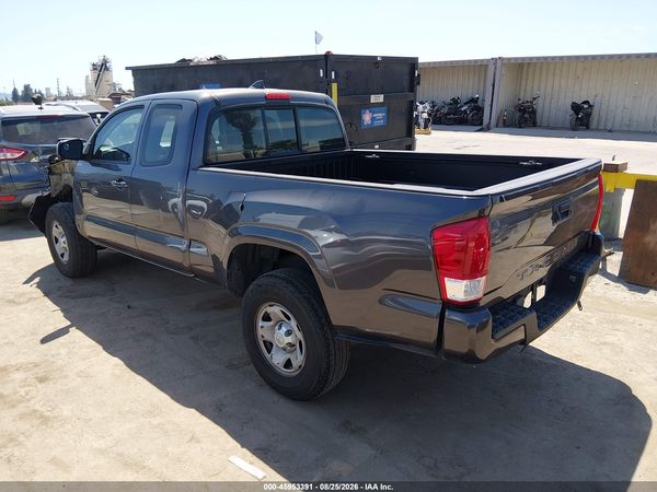 2017 TOYOTA TACOMA SR