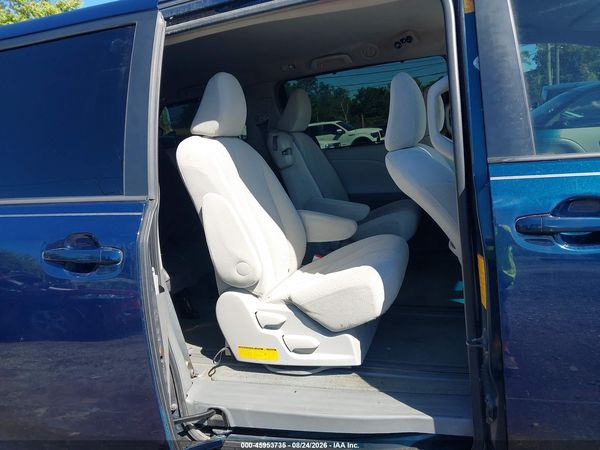 2012 TOYOTA SIENNA LE V6 8 PASSENGER — I8