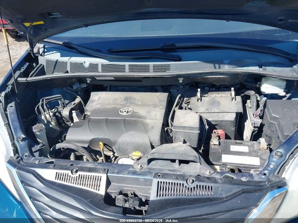 2012 TOYOTA SIENNA LE V6 8 PASSENGER — I10