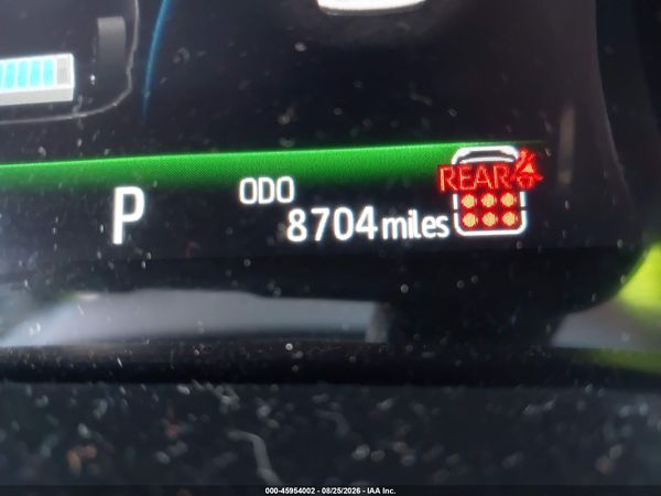 2025 TOYOTA SIENNA LE