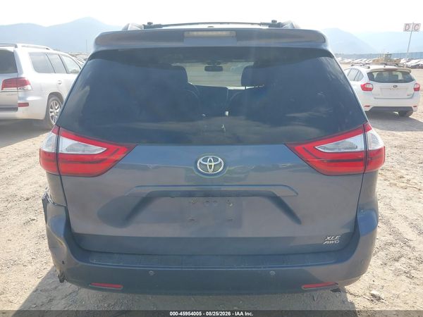 2016 TOYOTA SIENNA XLE PREMIUM 7 PASSENGER — I119