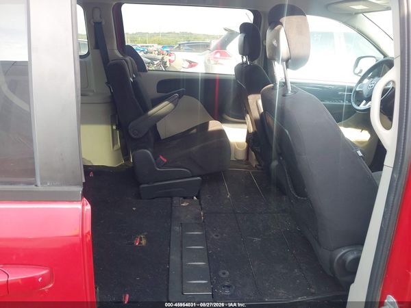 2013 DODGE GRAND CARAVAN SE — I8