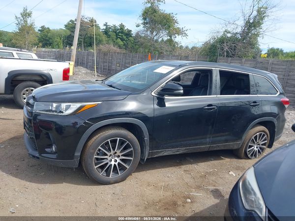 2018 TOYOTA HIGHLANDER SE — I117