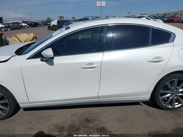 2022 MAZDA MAZDA3 PREMIUM