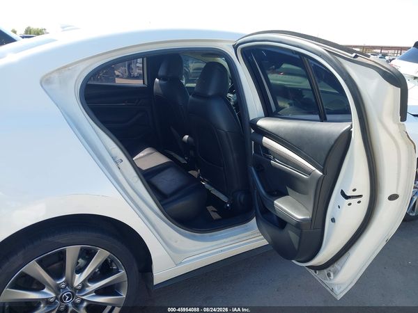 2022 MAZDA MAZDA3 PREMIUM