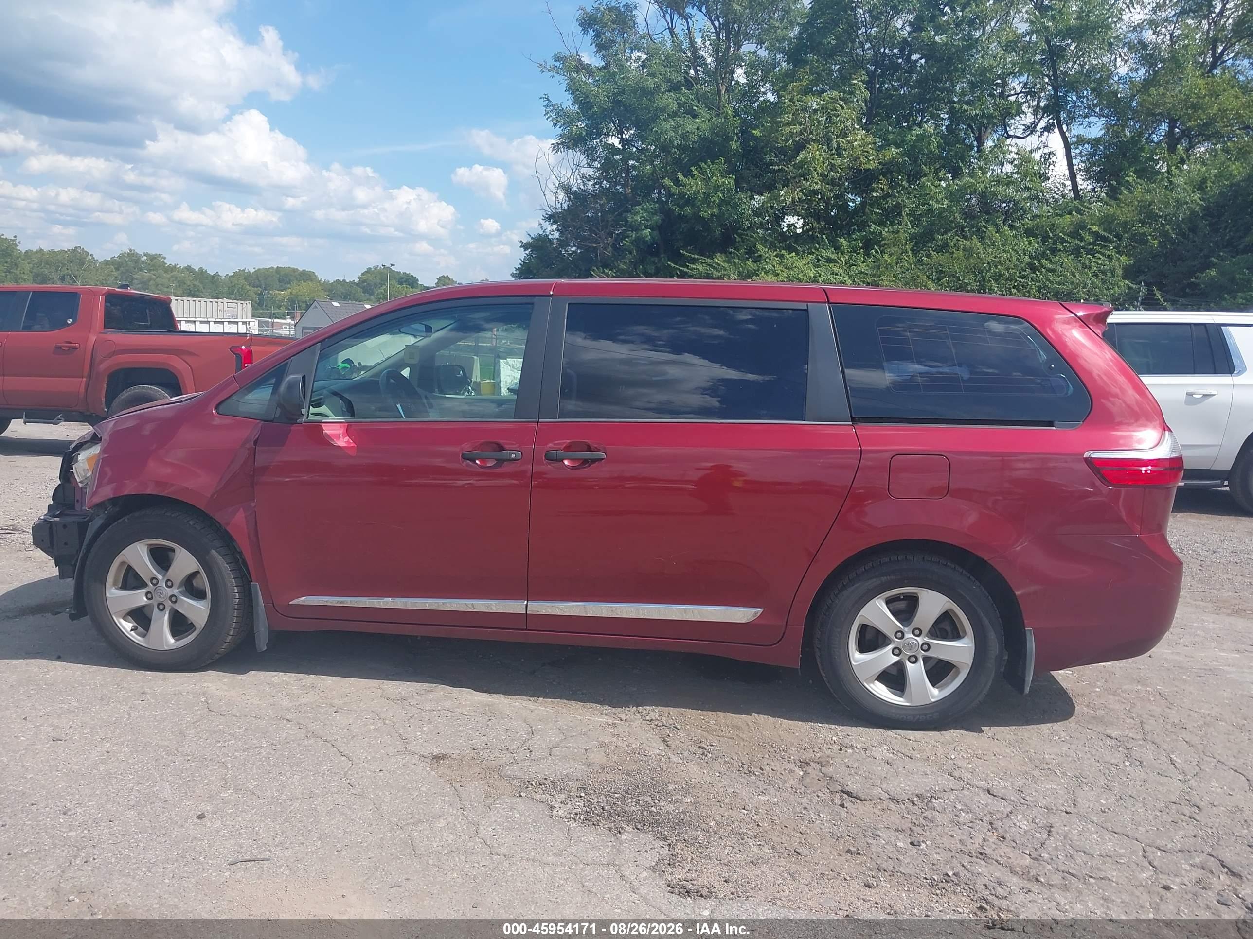 2015 TOYOTA SIENNA L 7 PASSENGER