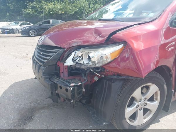 2015 TOYOTA SIENNA L 7 PASSENGER