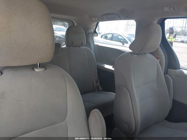 2015 TOYOTA SIENNA L 7 PASSENGER