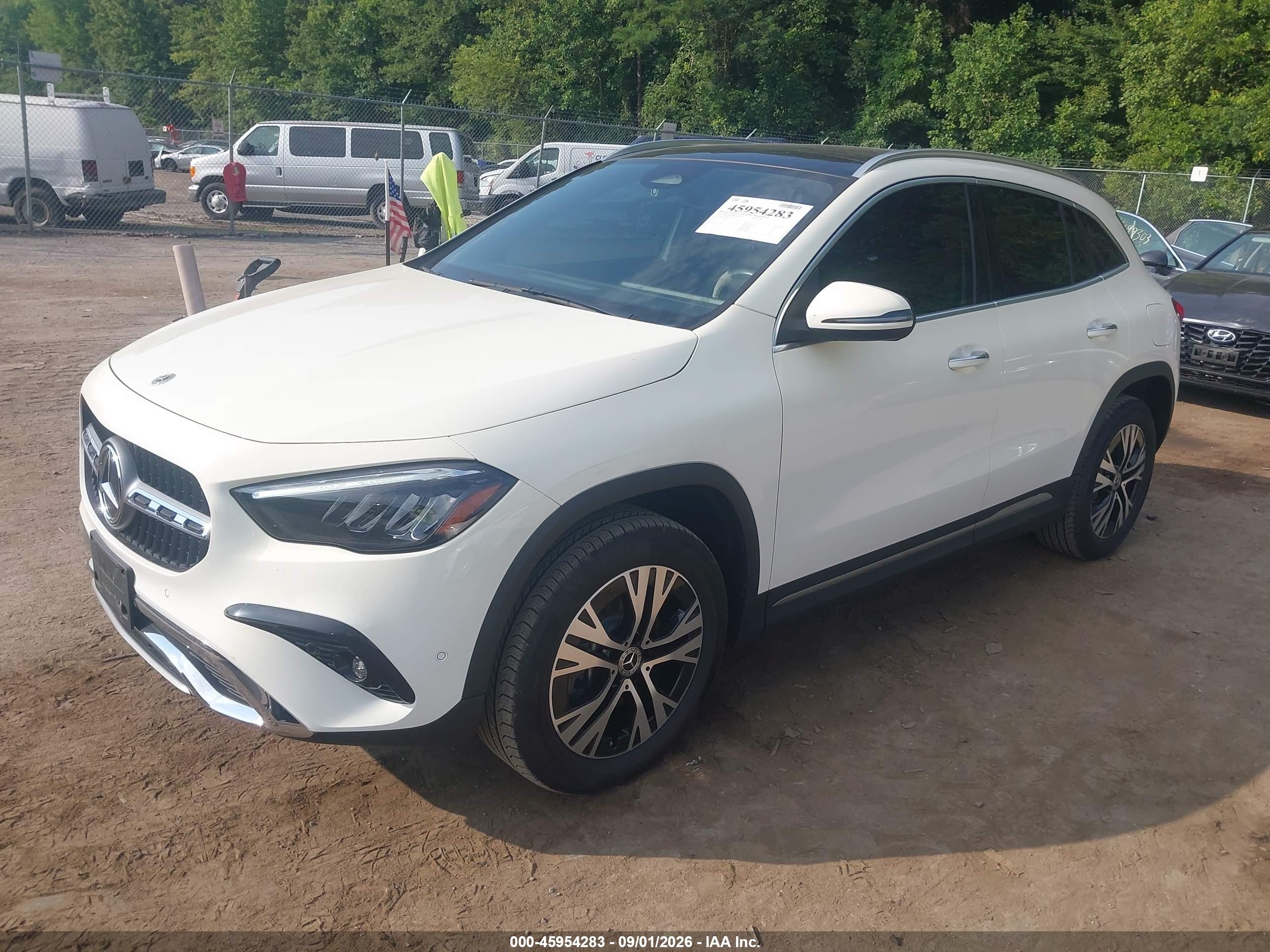 2025 MERCEDES-BENZ GLA 250 4MATIC — I2