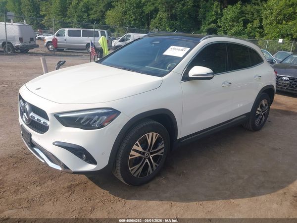 2025 MERCEDES-BENZ GLA 250 — I2