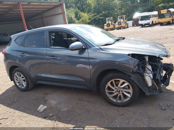 2018 HYUNDAI TUCSON SE