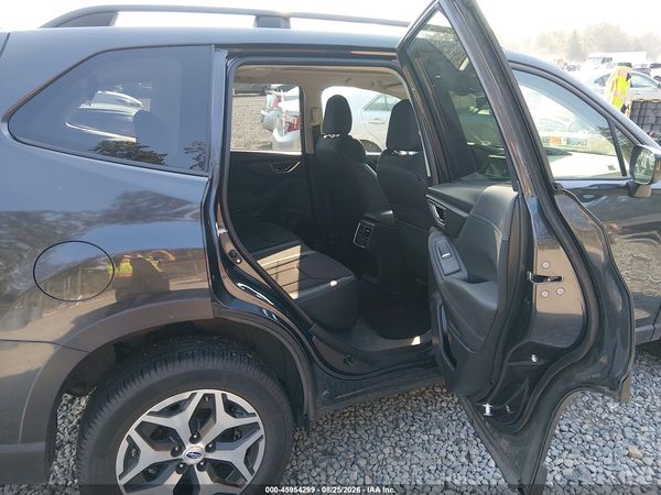 2019 SUBARU FORESTER PREMIUM — I8