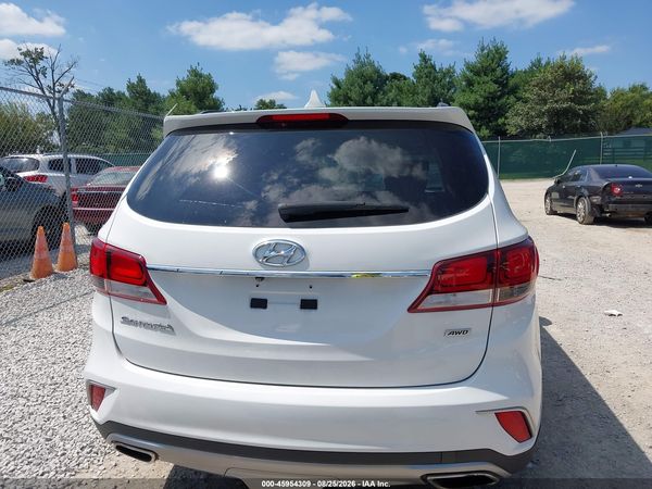 2017 HYUNDAI SANTA FE SE