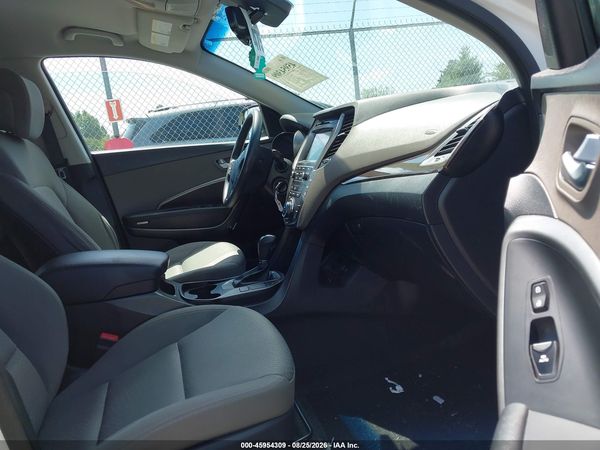 2017 HYUNDAI SANTA FE SE