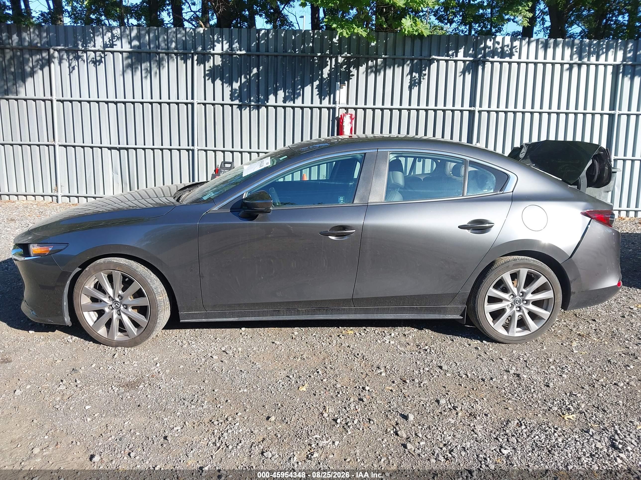 2022 MAZDA MAZDA3 PREFERRED