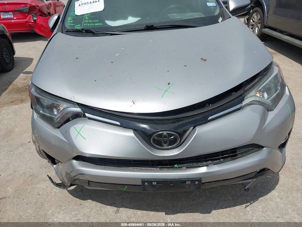 2018 TOYOTA RAV4 XLE — I152