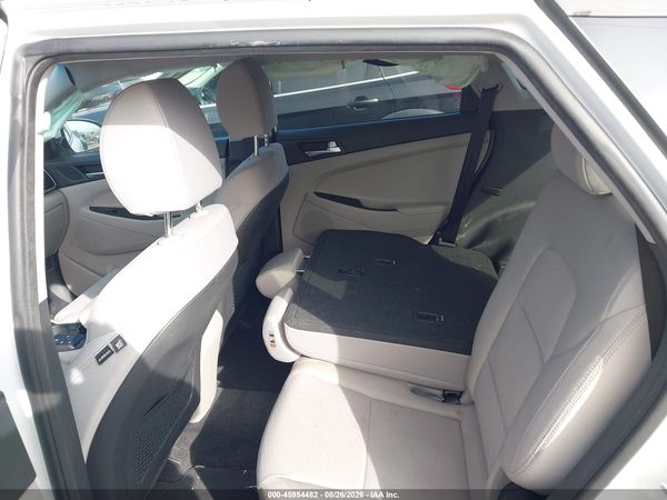 2021 HYUNDAI TUCSON VALUE — I8