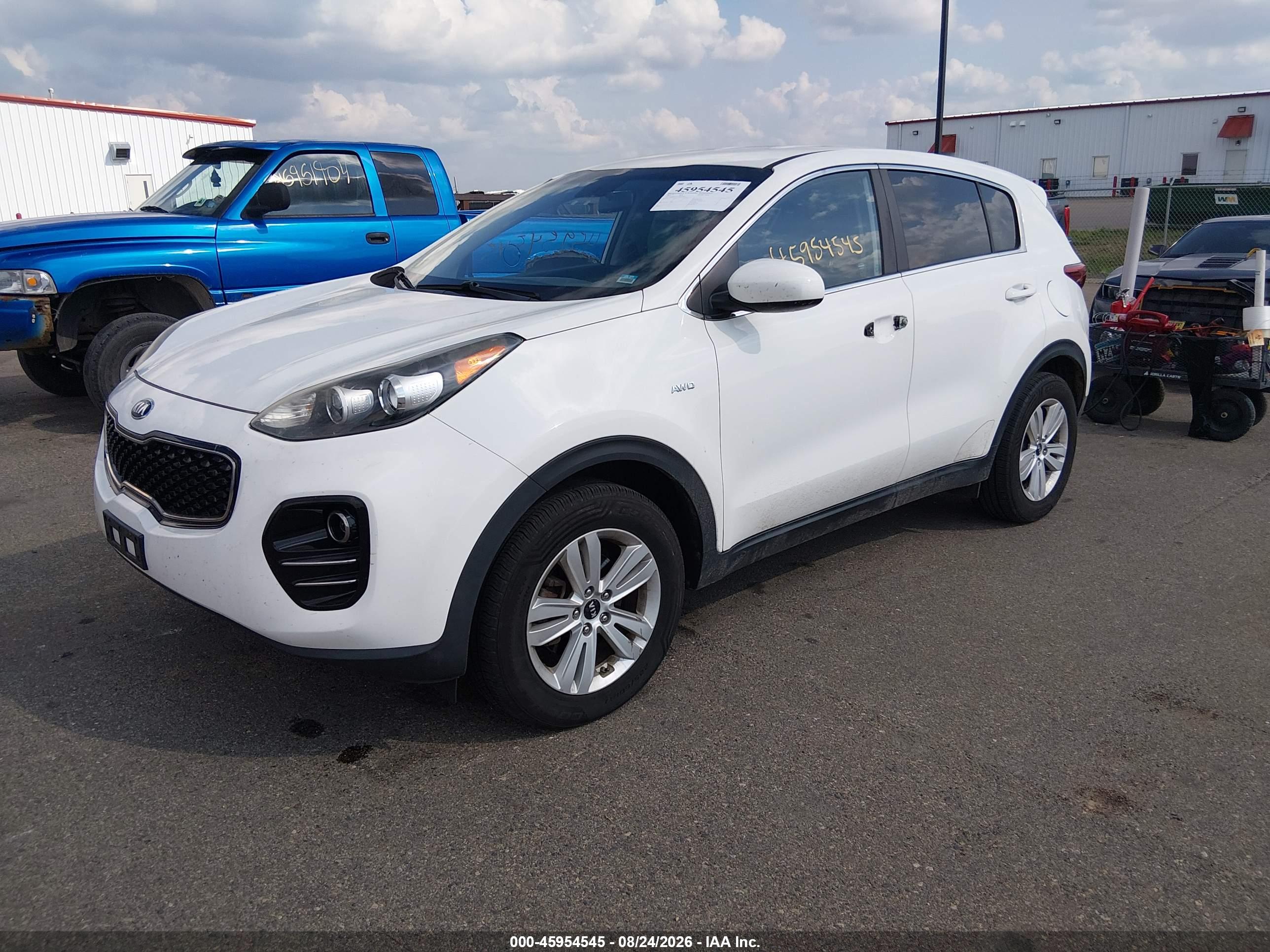 2017 KIA SPORTAGE LX — I2
