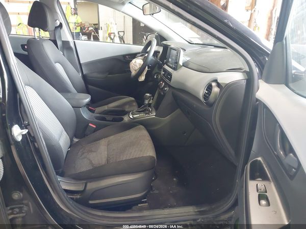 2020 HYUNDAI KONA SE