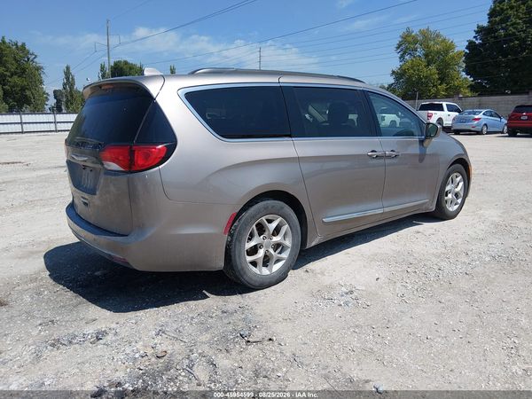 2017 CHRYSLER PACIFICA TOURING-L — I4