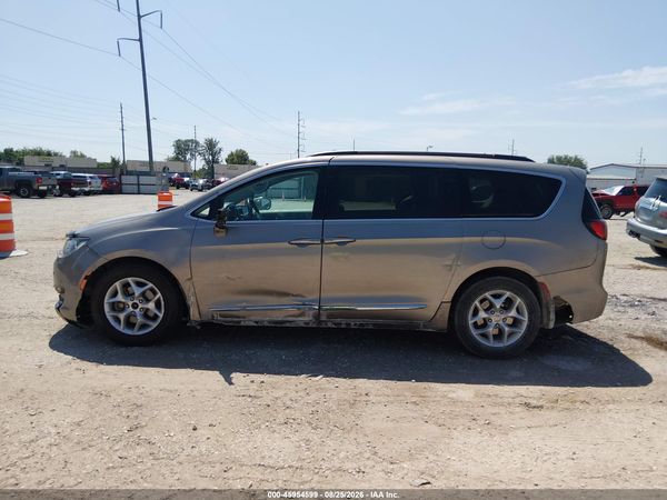 2017 CHRYSLER PACIFICA TOURING-L — I117