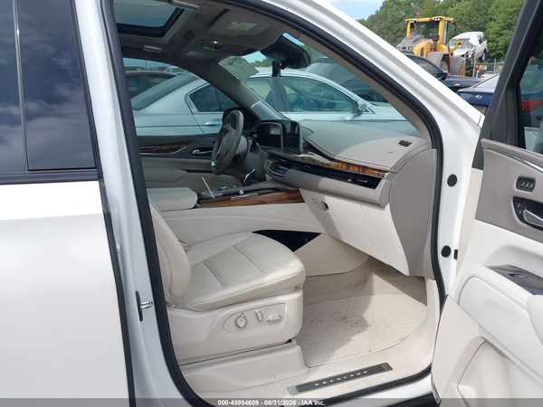 2023 CADILLAC ESCALADE 4WD SPORT PLATINUM — I5