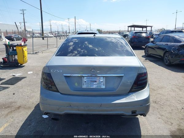 2014 MERCEDES-BENZ C 250 SPORT
