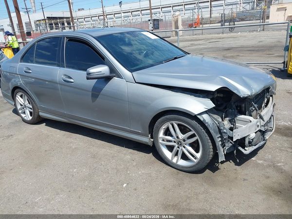 2014 MERCEDES-BENZ C 250 SPORT