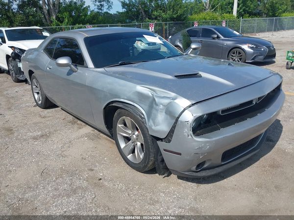 2018 DODGE CHALLENGER SXT
