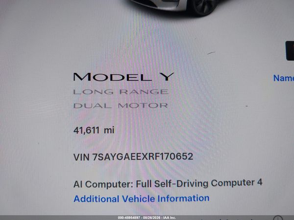 2024 TESLA MODEL Y — I7