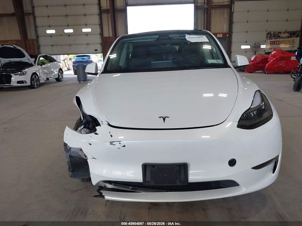 2024 TESLA MODEL Y — I152