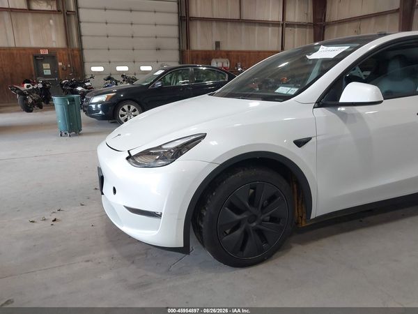 2024 TESLA MODEL Y — I153