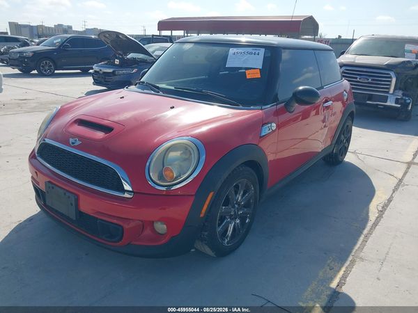 2012 MINI COOPER S