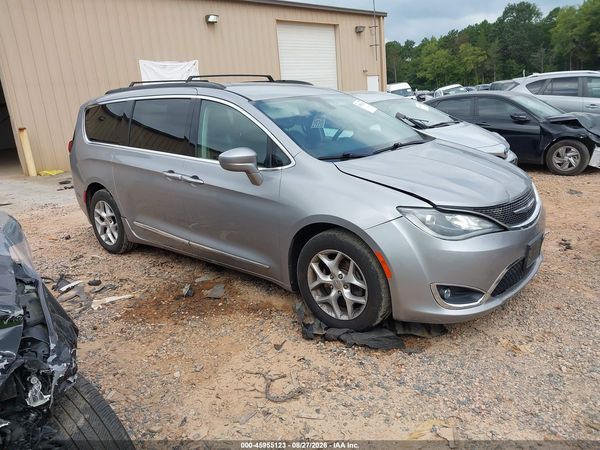 2017 CHRYSLER PACIFICA TOURING-L — I1