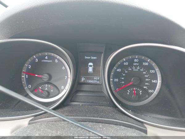 2016 HYUNDAI SANTA FE SE