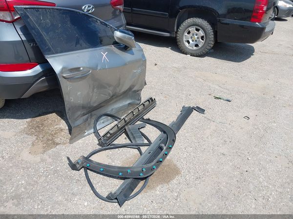 2022 LEXUS UX 200 200 Base — I13