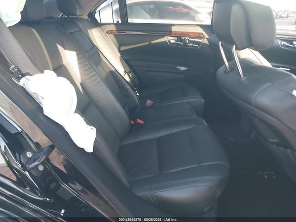 2013 MERCEDES-BENZ S 550 4MATIC — I8