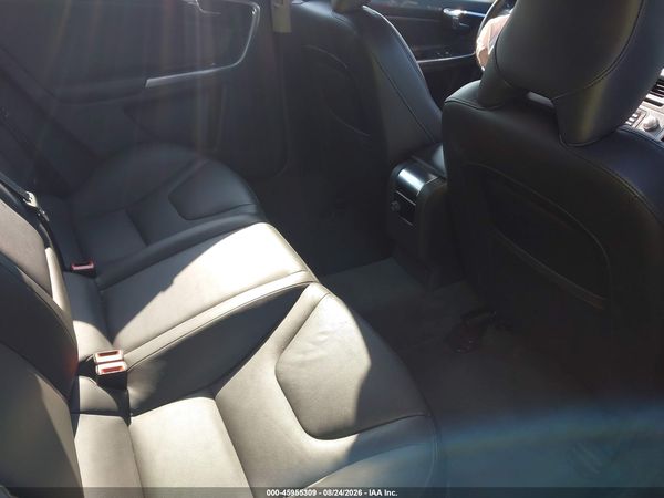 2017 VOLVO S60 INSCRIPTION T5 — I8