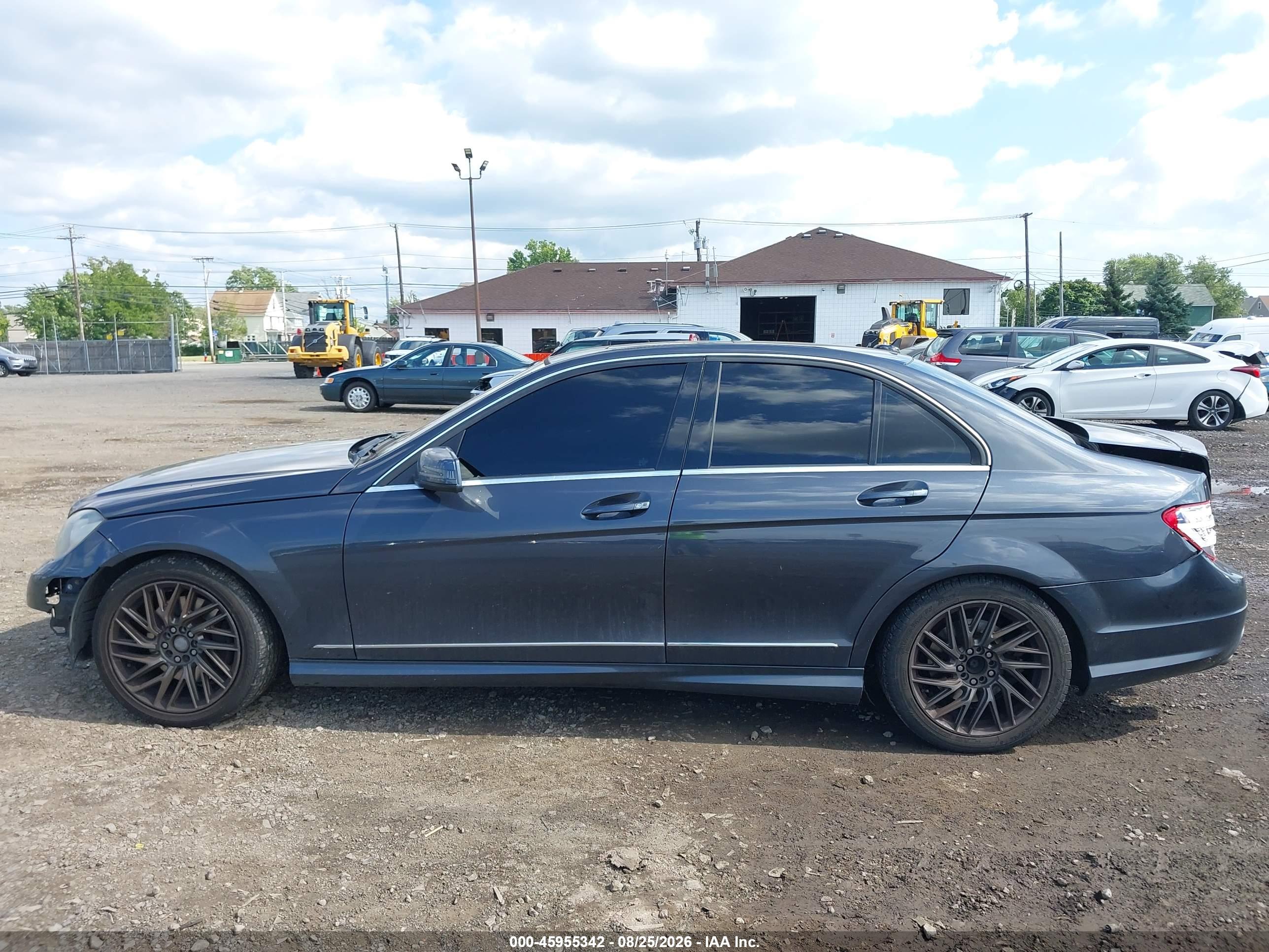 2013 MERCEDES-BENZ C 300