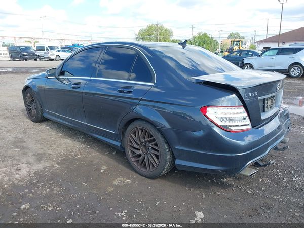 2013 MERCEDES-BENZ C 300