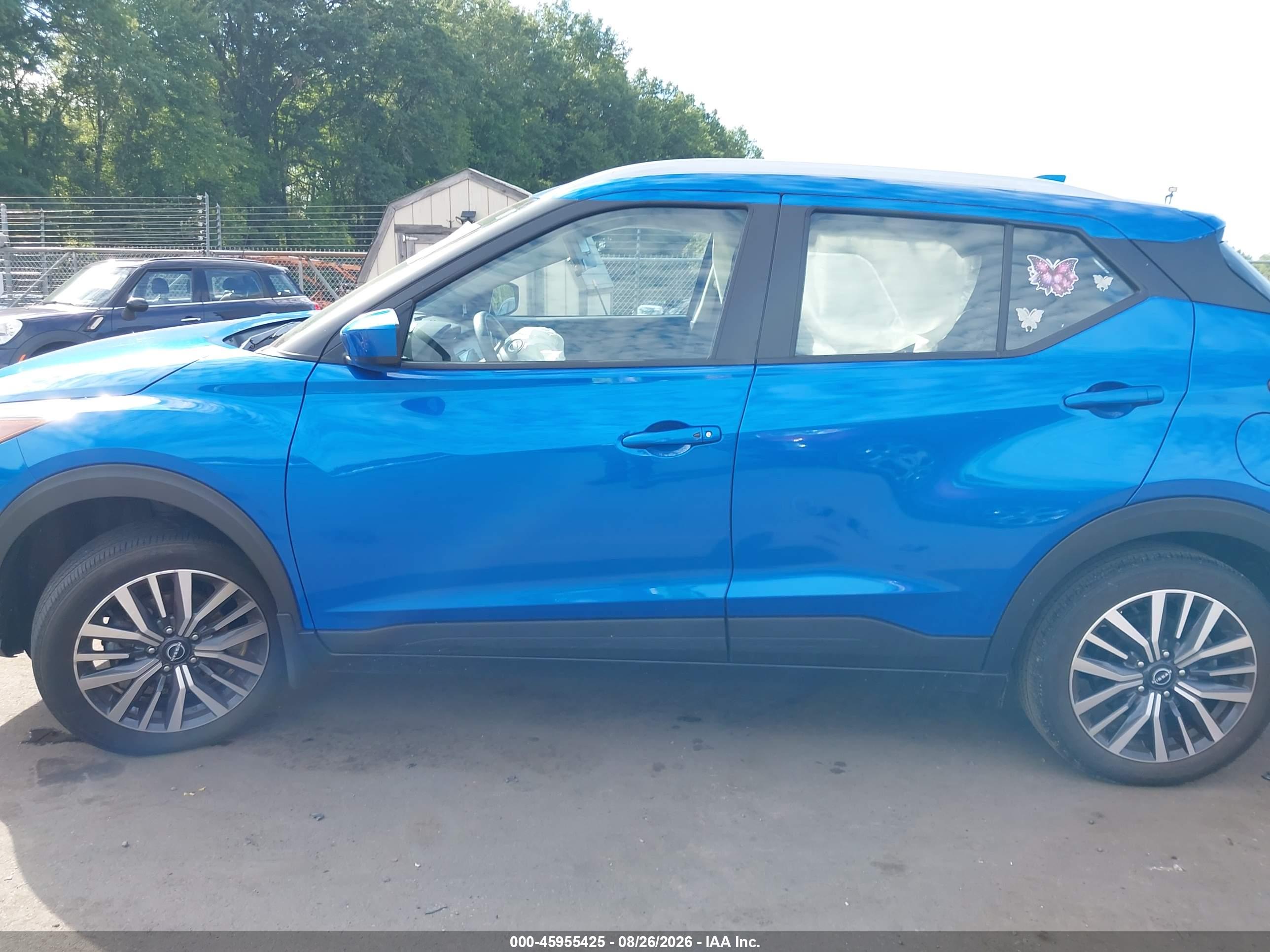 2023 NISSAN KICKS SV XTRONIC CVT