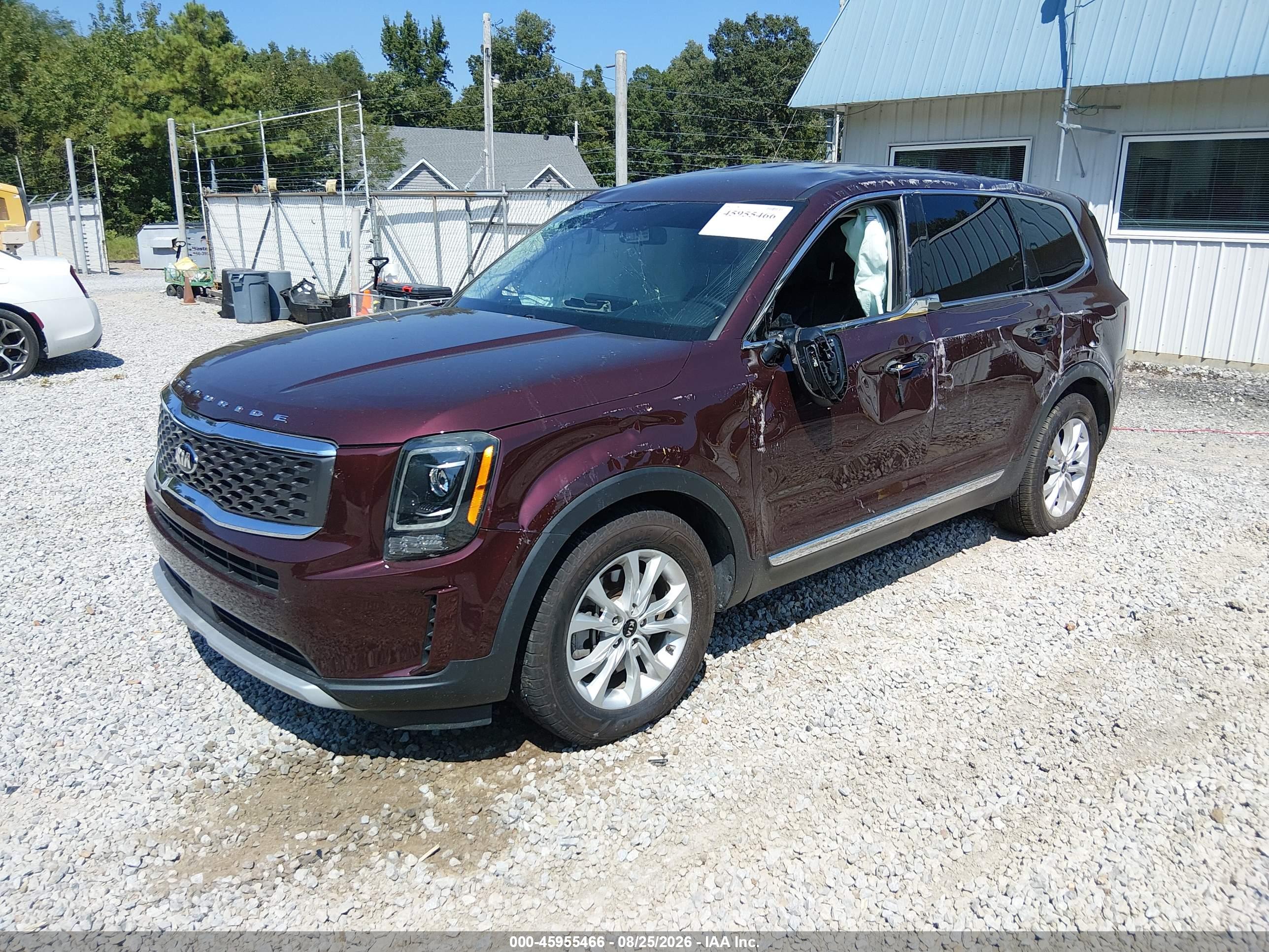 2020 KIA TELLURIDE LX — I2