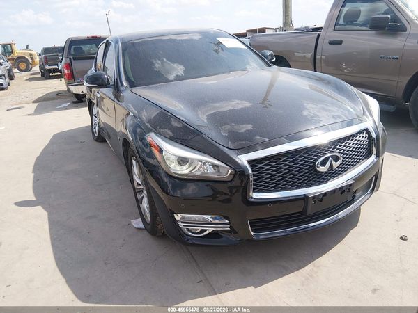 2019 INFINITI Q70 3.7 LUXE — I1