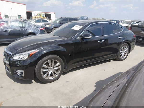 2019 INFINITI Q70 3.7 LUXE — I117