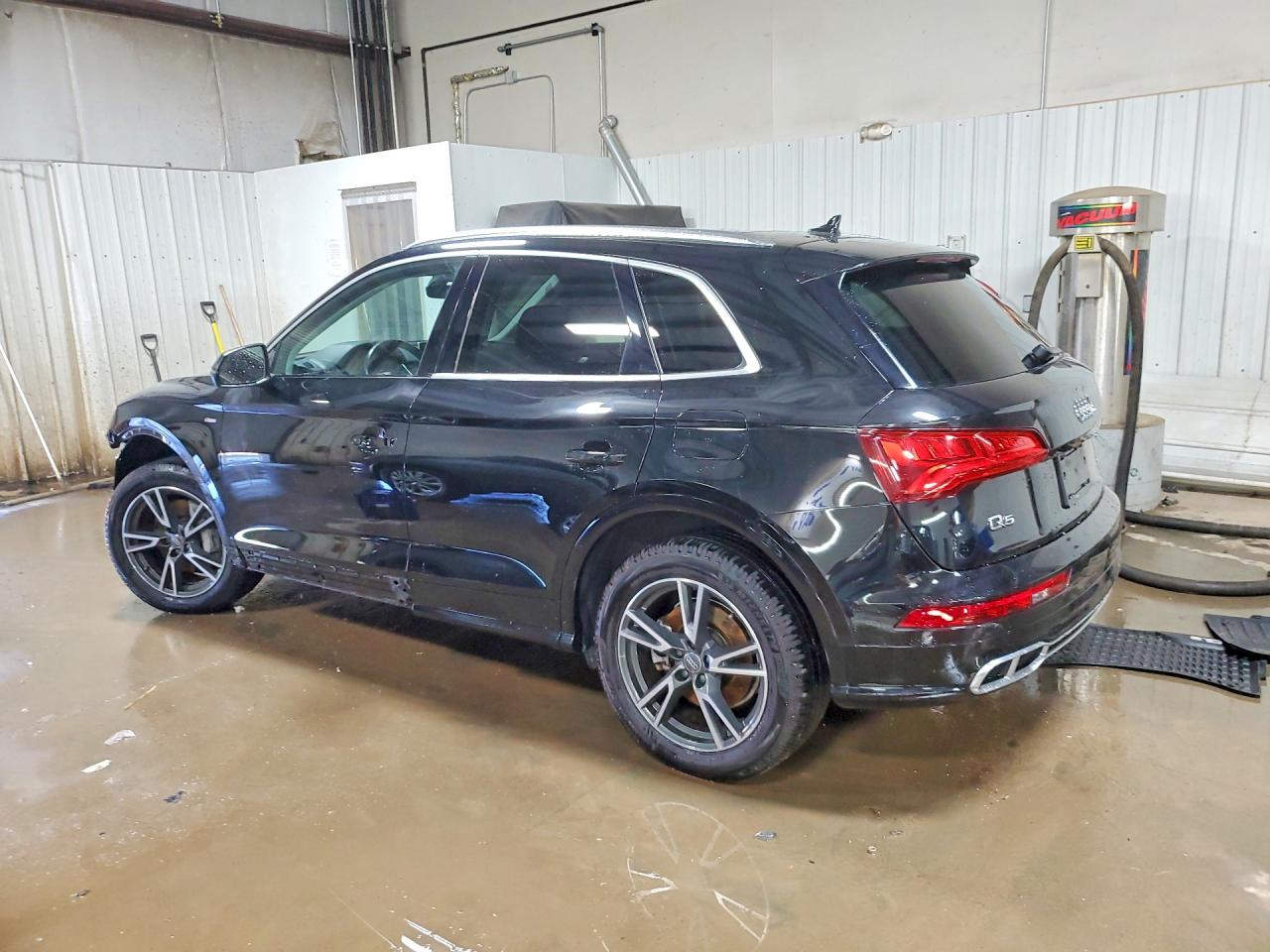 2020 AUDI Q5 E