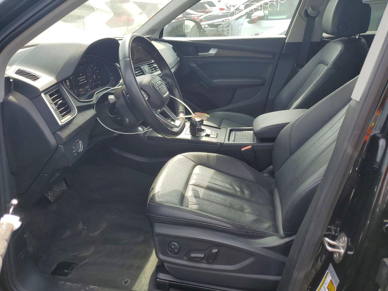 2020 AUDI Q5 E
