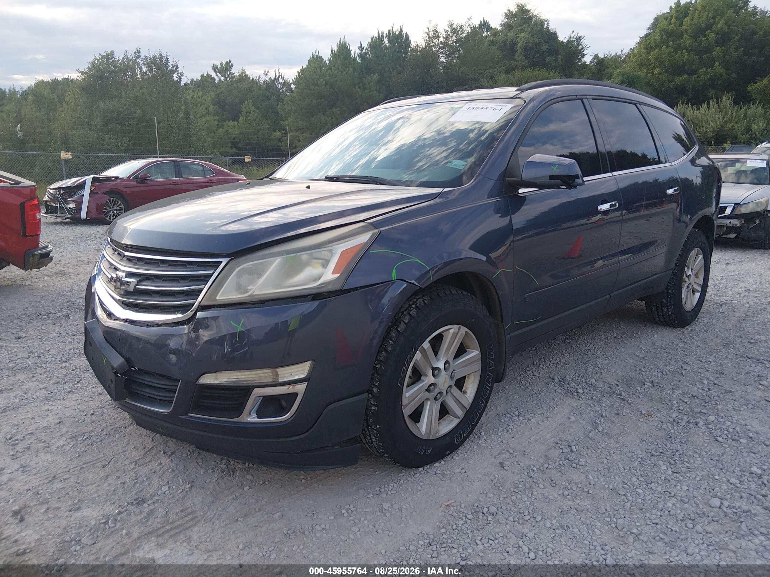 2013 CHEVROLET TRAVERSE LT — I2