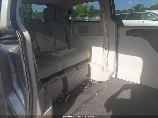 2017 DODGE GRAND CARAVAN SE — I8